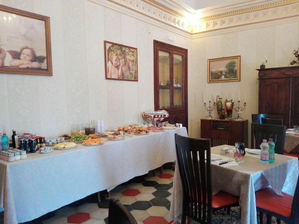 Hotel Palazzo Diamante Calascio Exterior foto